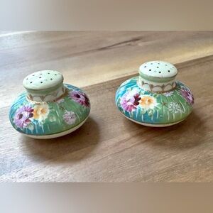 SOLD: Circa 1940’s Salt and Pepper Shakers